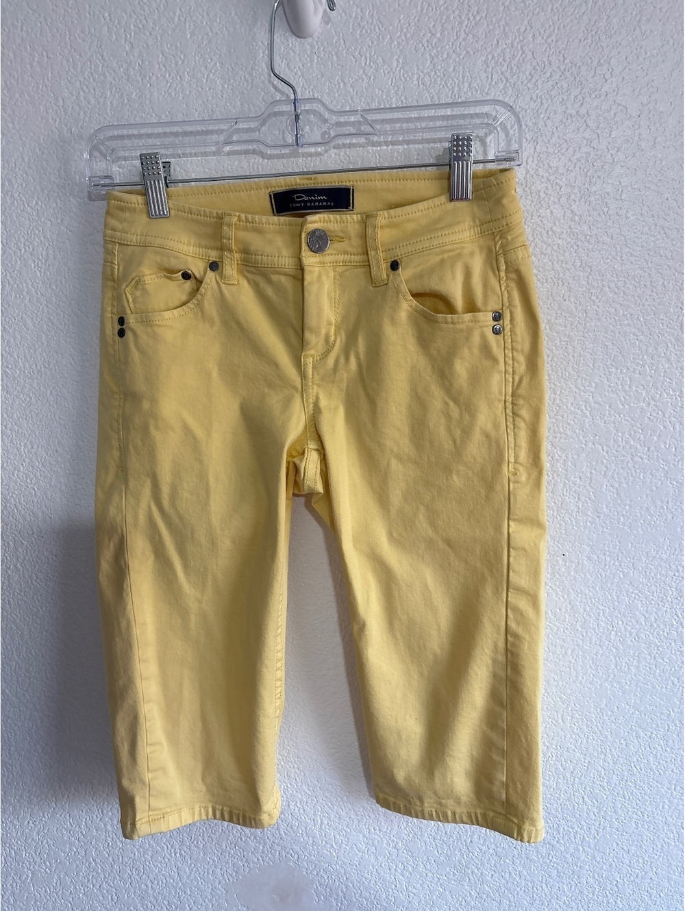 Tommy Bahama Denim Yellow Capri Pants Size L
